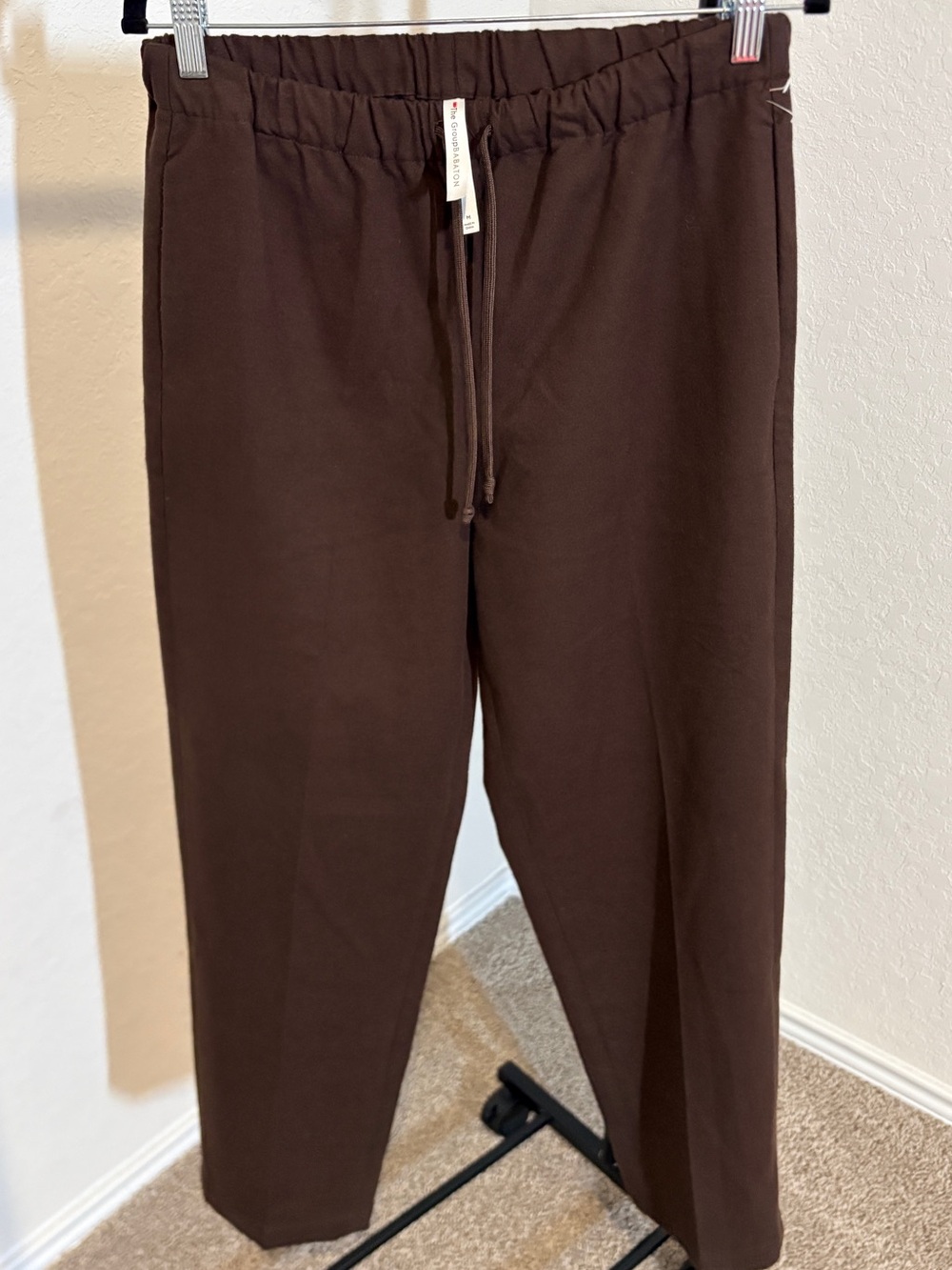 The Group by Babaton Aritzia Jimmy Drawstring Pants In Expresso